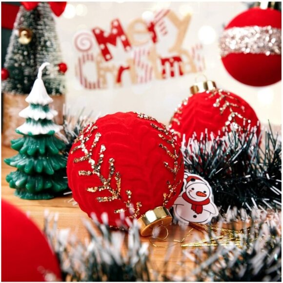 Set Of 12 Red & Gold Christmas Tree Ornaments - Picture 5 of 7